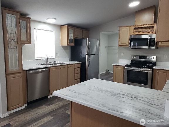 3rd image of 10322 137th Street Ct E #55