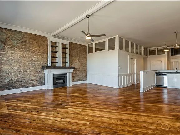 2nd image of 102 W Summit Hill Dr APT 302