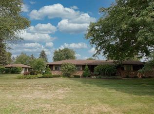 634 Pine St, Pulaski, WI 54162