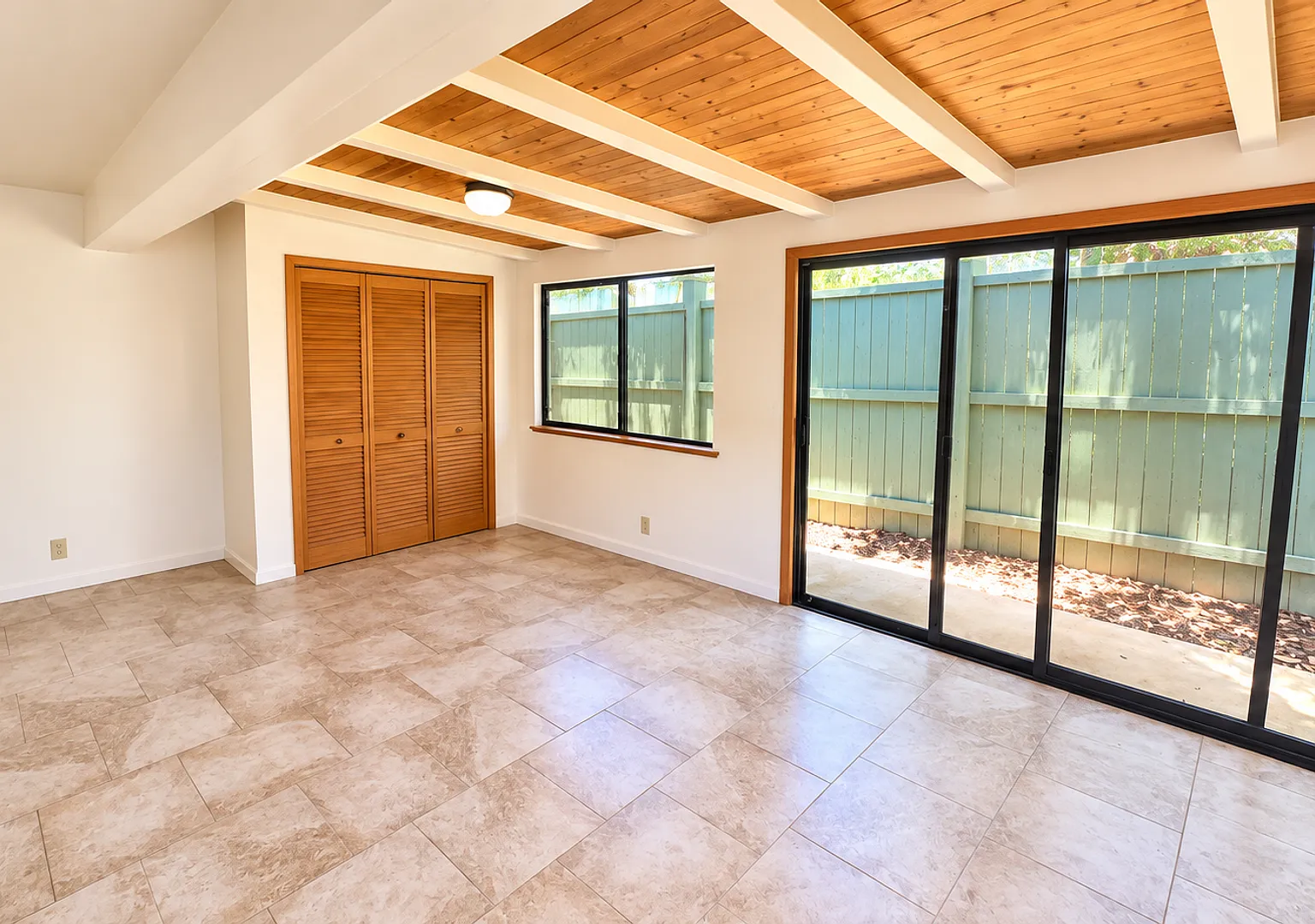 Rustic Kula 2-Bedroom, 2-Bath Home on Omaopio Road — Photo 2