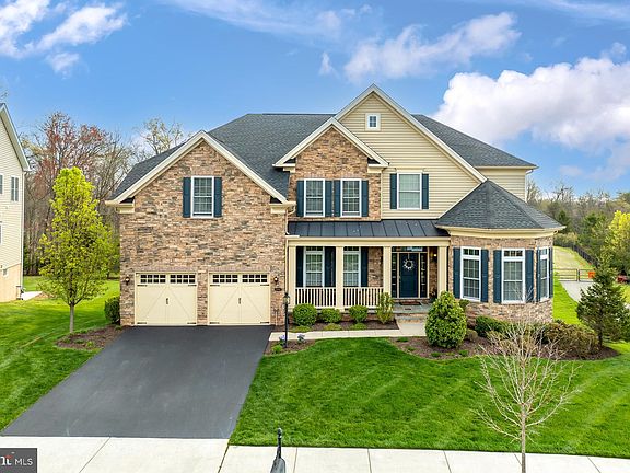 2nd image of 15264 Sky Valley Dr