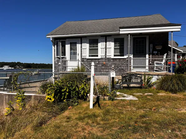 17 Blue Jay Terrace, Wareham, MA 02571