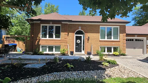 7 Harbour Cres #2 Photo 1