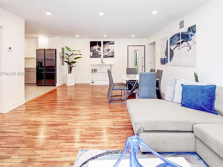 360 NE 116th St — Photo 3