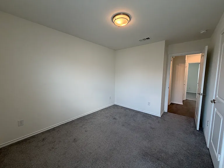 2237 Diamond Dr — Photo 29