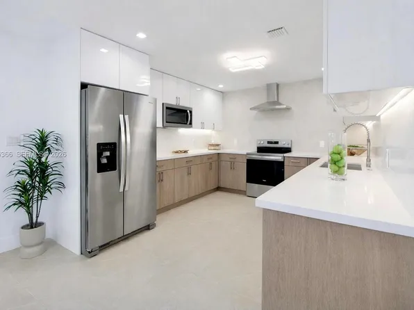 7904 SW 139th Ct, Miami, FL 33183