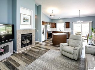 16025 Browne St, Omaha, NE 68116