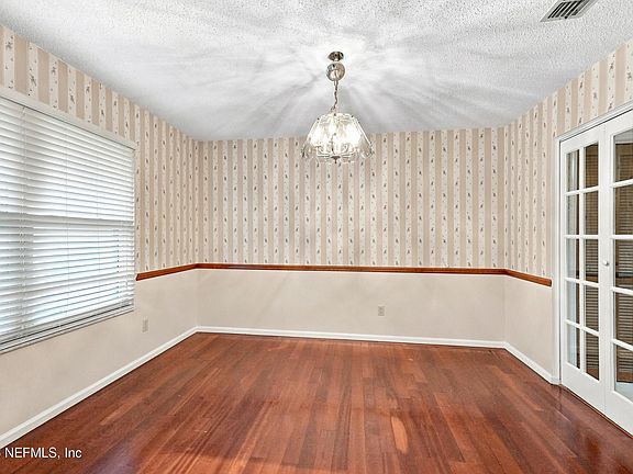 4th image of 309 DEVONSHIRE Lane