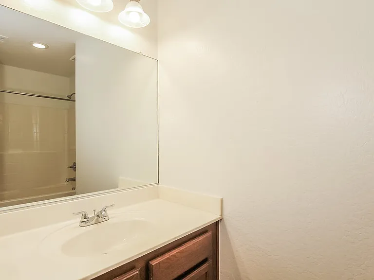 21874 W Sonora St — Photo 15