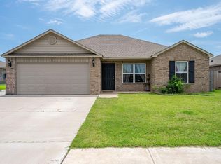 512 SE 5th St, Newcastle, OK 73065
