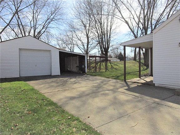 3rd image of 4274 Homeland Ave