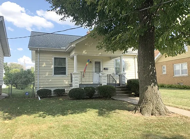 1418 N Ellis St photo 1