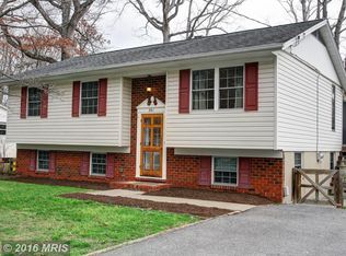 201 9th St, Pasadena, MD 21122