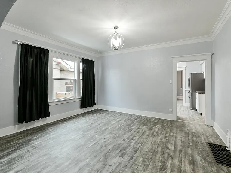 1413 Perry St — Photo 7