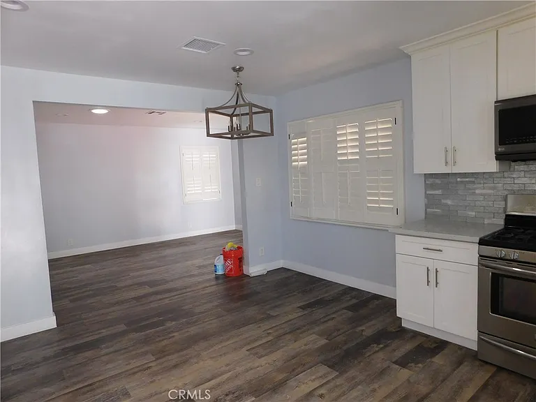 10414 Dorothy Ave — Photo 5