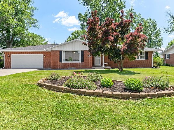 66 White Birch Rd