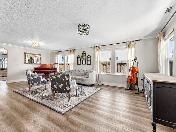 5th image of 4421 N Tempest Way