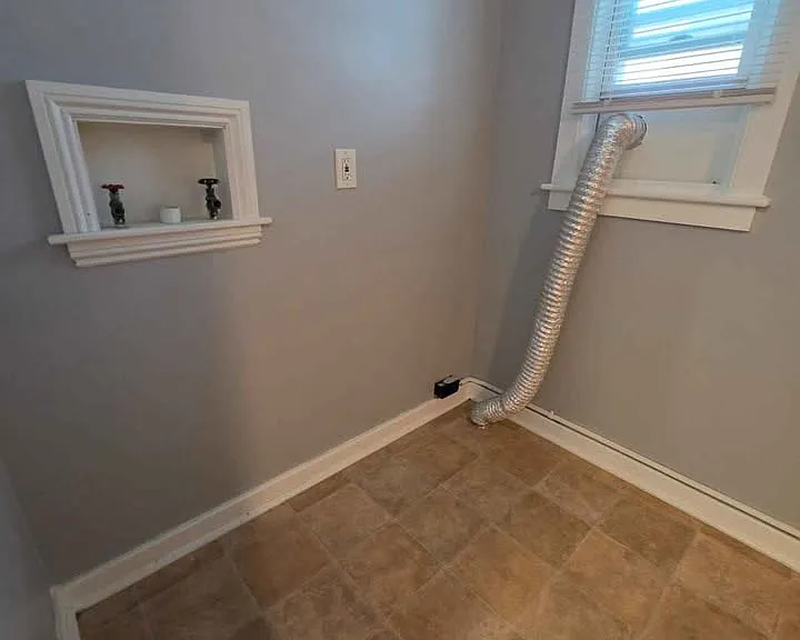 476 Brooks St #2 — Photo 1