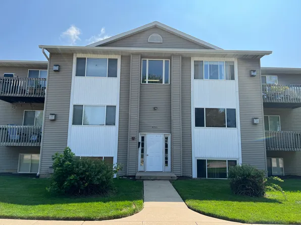 4155 Mallard Ct, Bettendorf, IA 52722