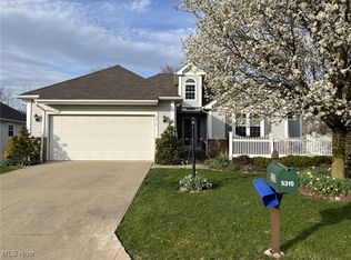 5310 Peachtree Ln, Parma, OH 44134