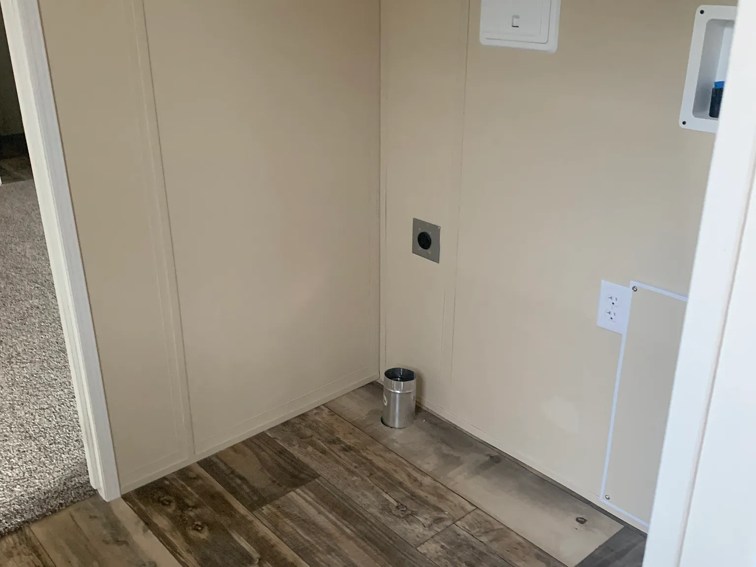 3 bed, 924 sqft, $1,450 — Photo 3