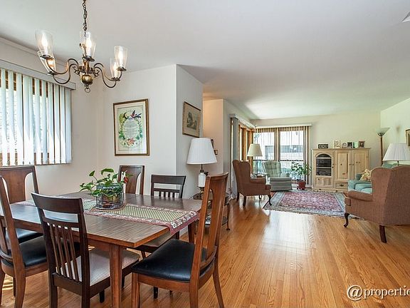 Living Room/Dining Room