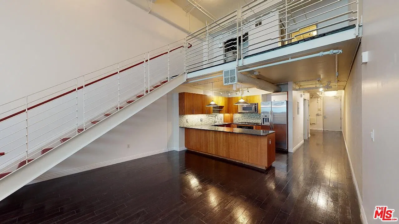2 bed, 2.0 bath, 1436 sqft, $3,250 — Photo 1