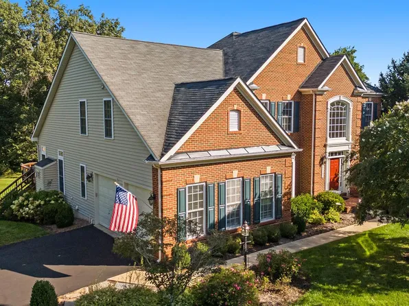 42586 Unbridleds Song Pl, Chantilly, VA 20152