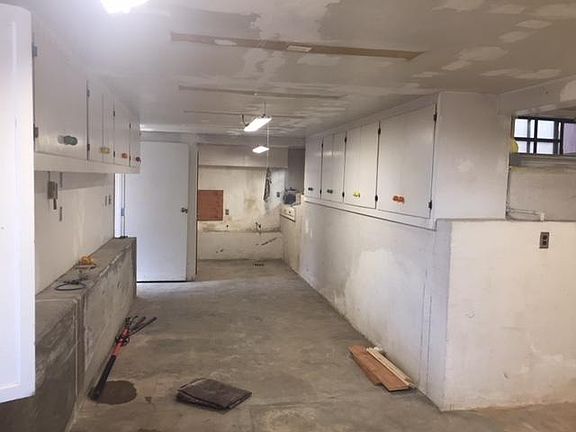 3rd image of 5501 Van Fleet Ave