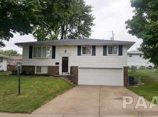 3121 W Birkshire Dr, Peoria, IL