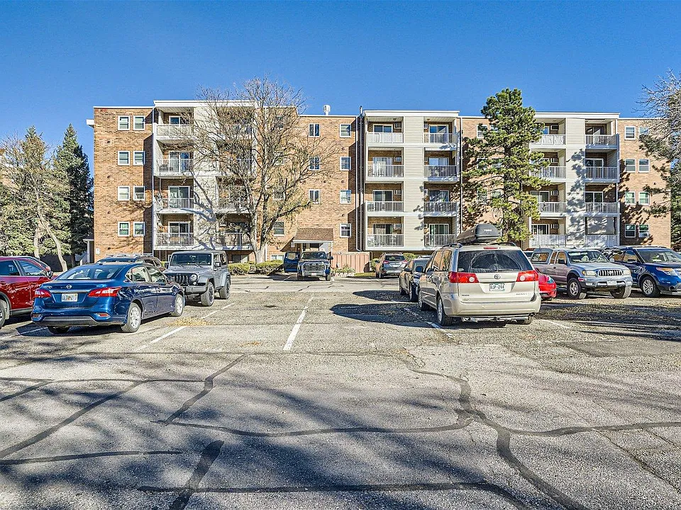 1250 Golden Cir #413