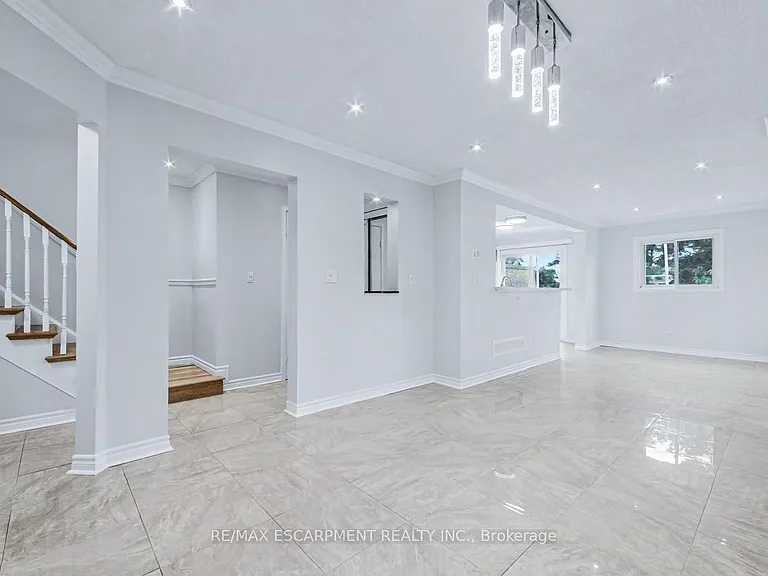 2790 Huntingdon Trl — Photo 5