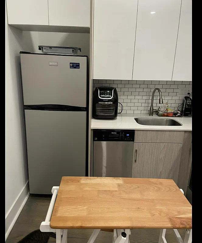 1 bed, 9999 sqft, $2,850 — Photo 1