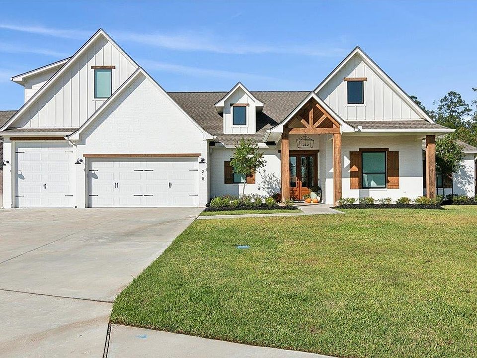 1st image of 218 Pindo Palm Dr