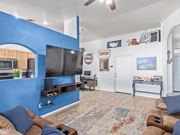 3rd image of 6812 W Mission Ln