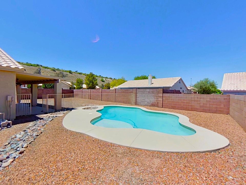 1st image of 1718 W Calle Carinosa