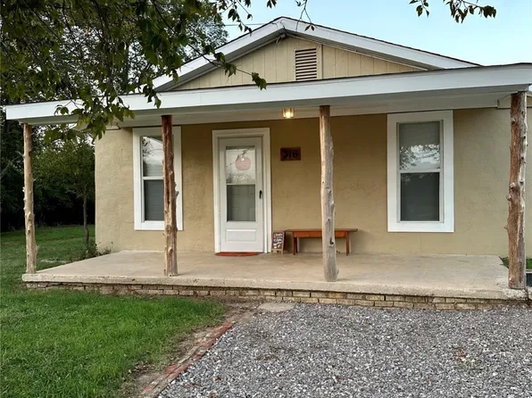 316 E Wyandotte Ave, Sulphur, OK 73086