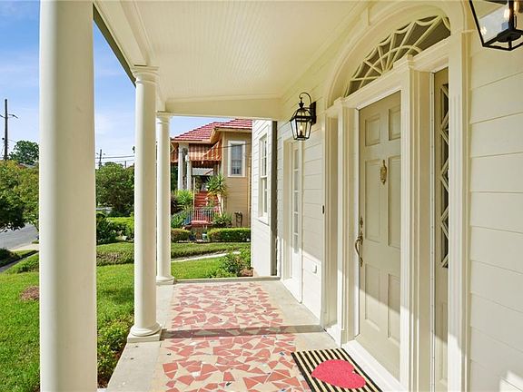 5th image of 4423 Venus St