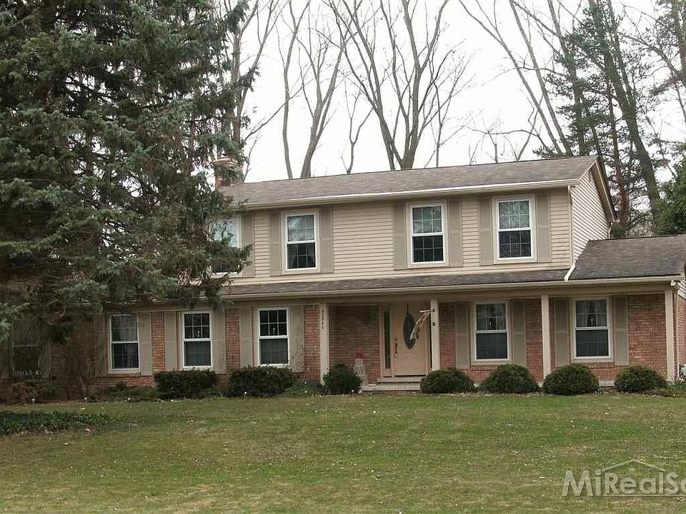 1st image of 53940 Woodbridge Dr