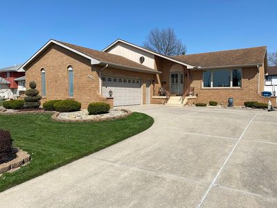 945 N Harvey Ave, Griffith, IN, 46319