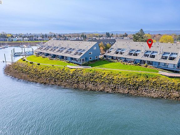 3rd image of 81 N Hayden Bay Dr