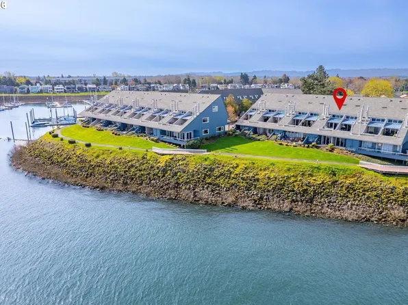 81 N Hayden Bay Dr, Portland, OR 97217