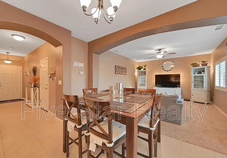 5609 Peach Tree Dr — Photo 13