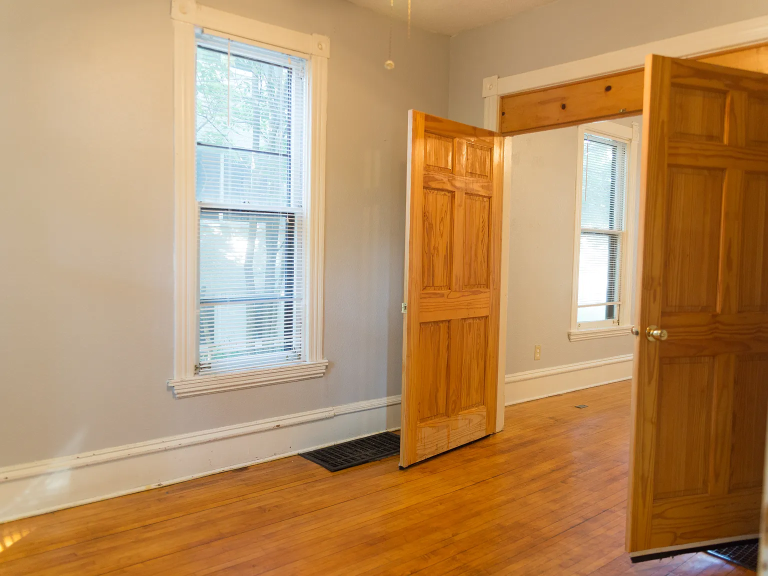 5 bed, $3,450 — Photo 3