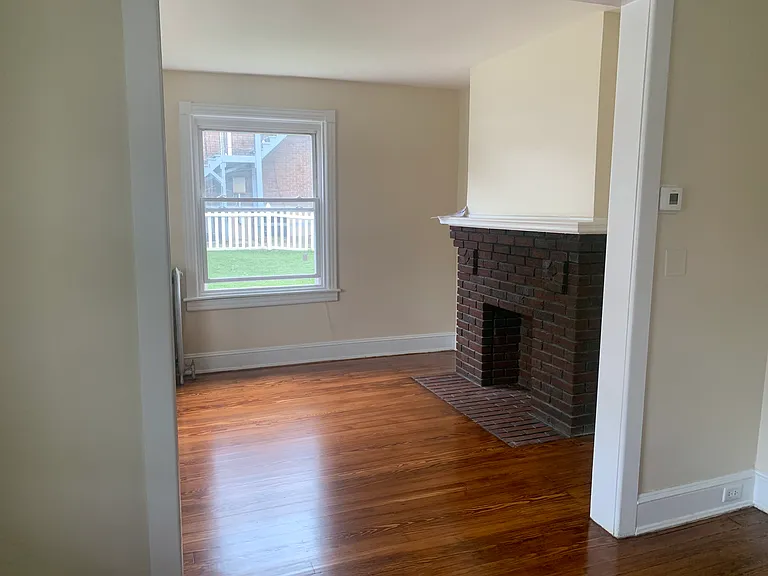611 5th Ave — Photo 3