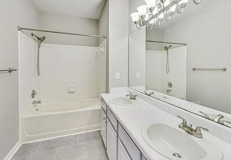 1645 Heyford Cir NW — Photo 29