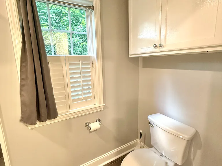 2041 English Ln — Photo 70