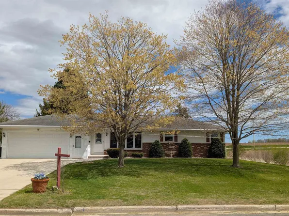 219 Elm St, Whitelaw, WI 54247