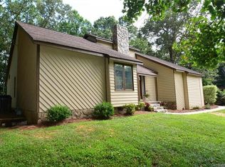 160 Eastwood Dr, Statesville, NC 28625