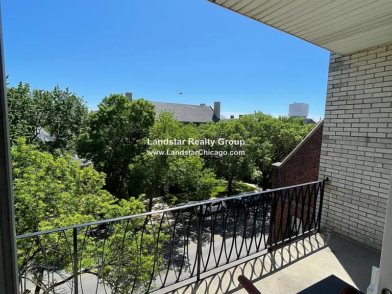 1326 Chicago Ave #201 — Photo 7